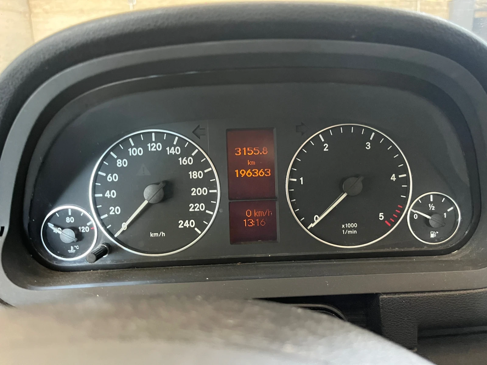 Mercedes-Benz A 180 Има масло във водата , снимка 10 - Автомобили и джипове - 55298938