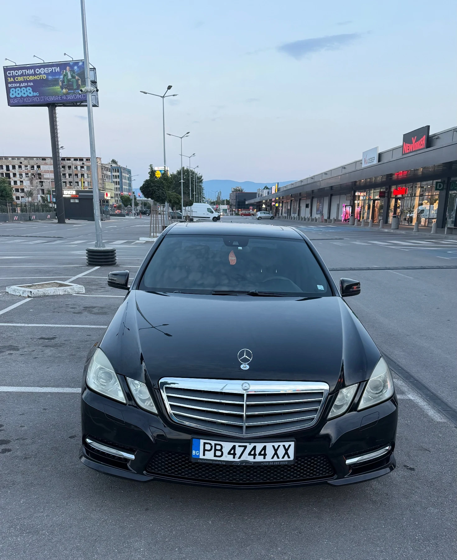 Mercedes-Benz E 220 2.2 CDI, снимка 2 - Автомобили и джипове - 55335724