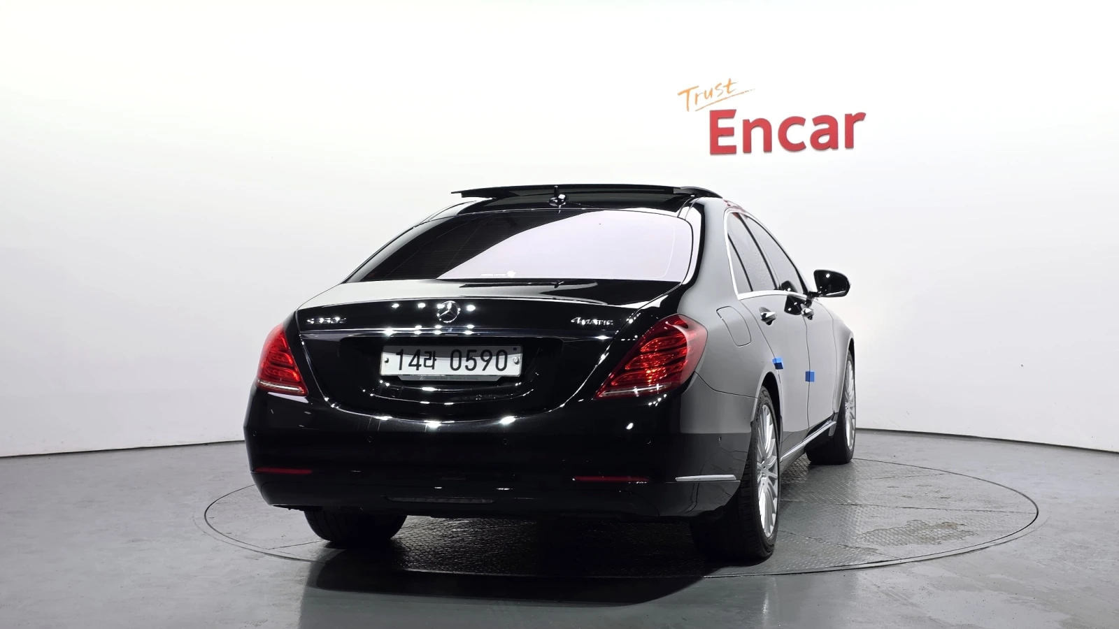 Mercedes-Benz S 350 4MATIC/ОБДУХВАНЕ/ПАНОРАМА/ДИСТРОНИК/360, снимка 4 - Автомобили и джипове - 55465052