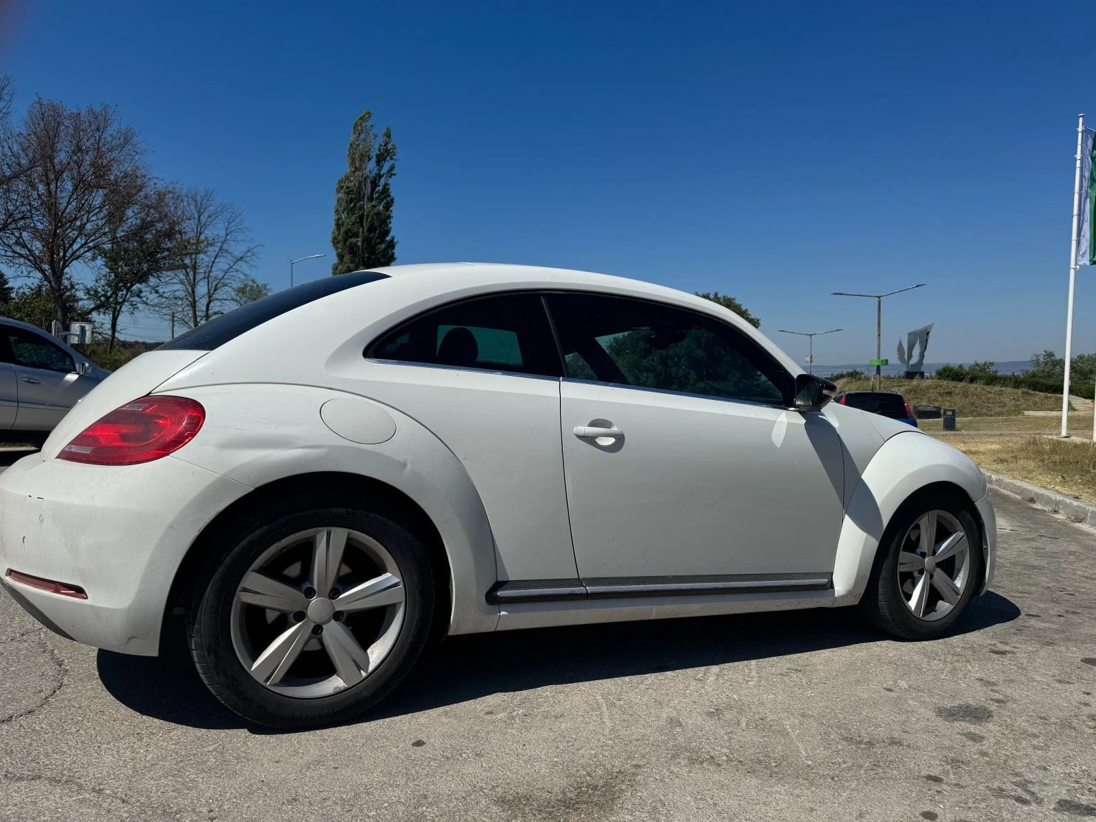 VW New beetle, снимка 2 - Автомобили и джипове - 55702567