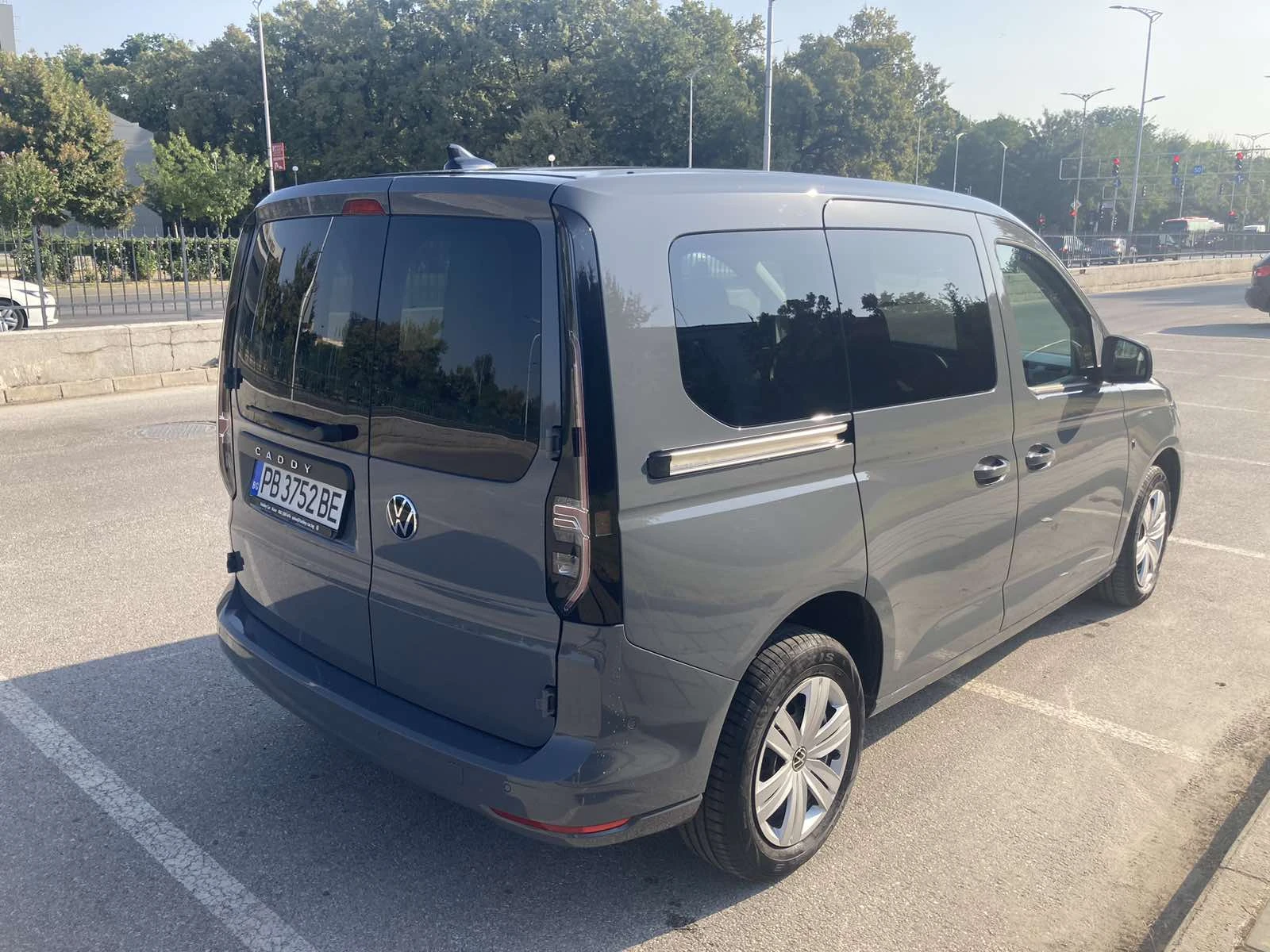 VW Caddy 2.TDI N1, снимка 3 - Автомобили и джипове - 55911506