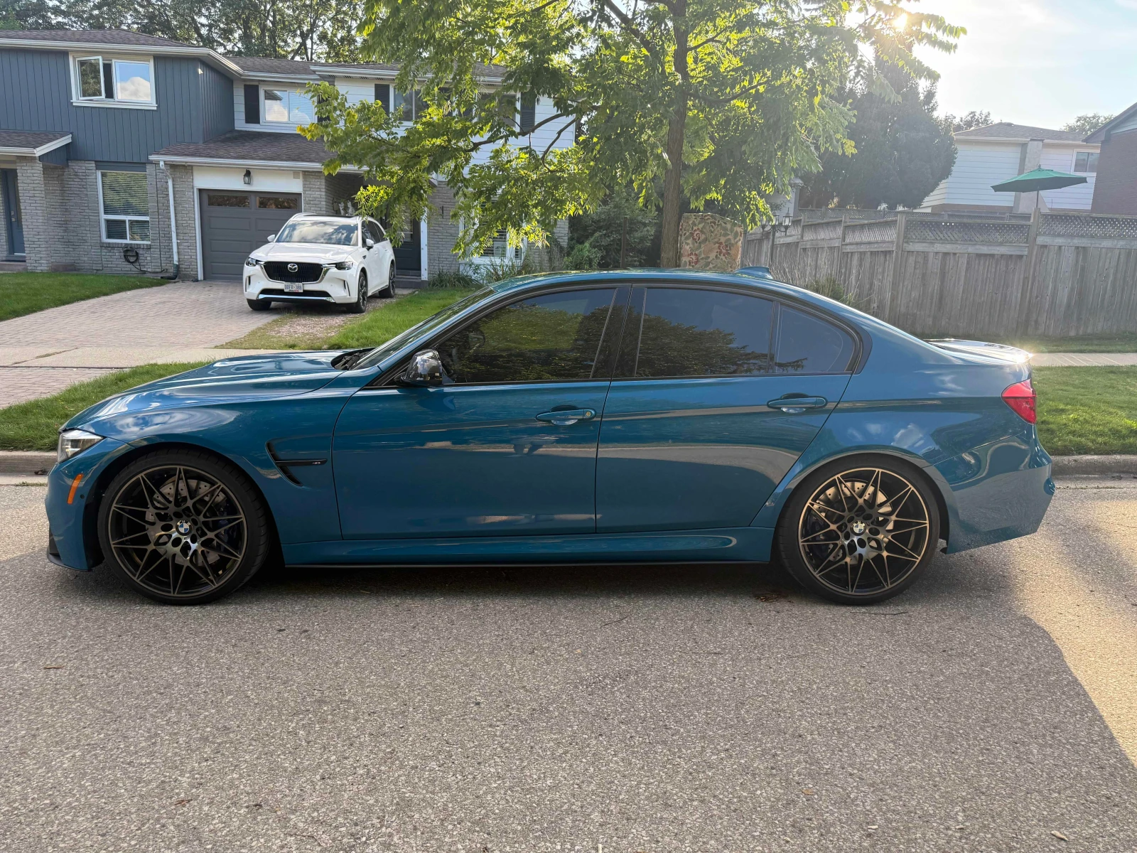 BMW M3 * АВТОКРЕДИТ БЕЗ ПЪРВОНАЧАЛНА ВНОСКА* , снимка 2 - Автомобили и джипове - 55973835