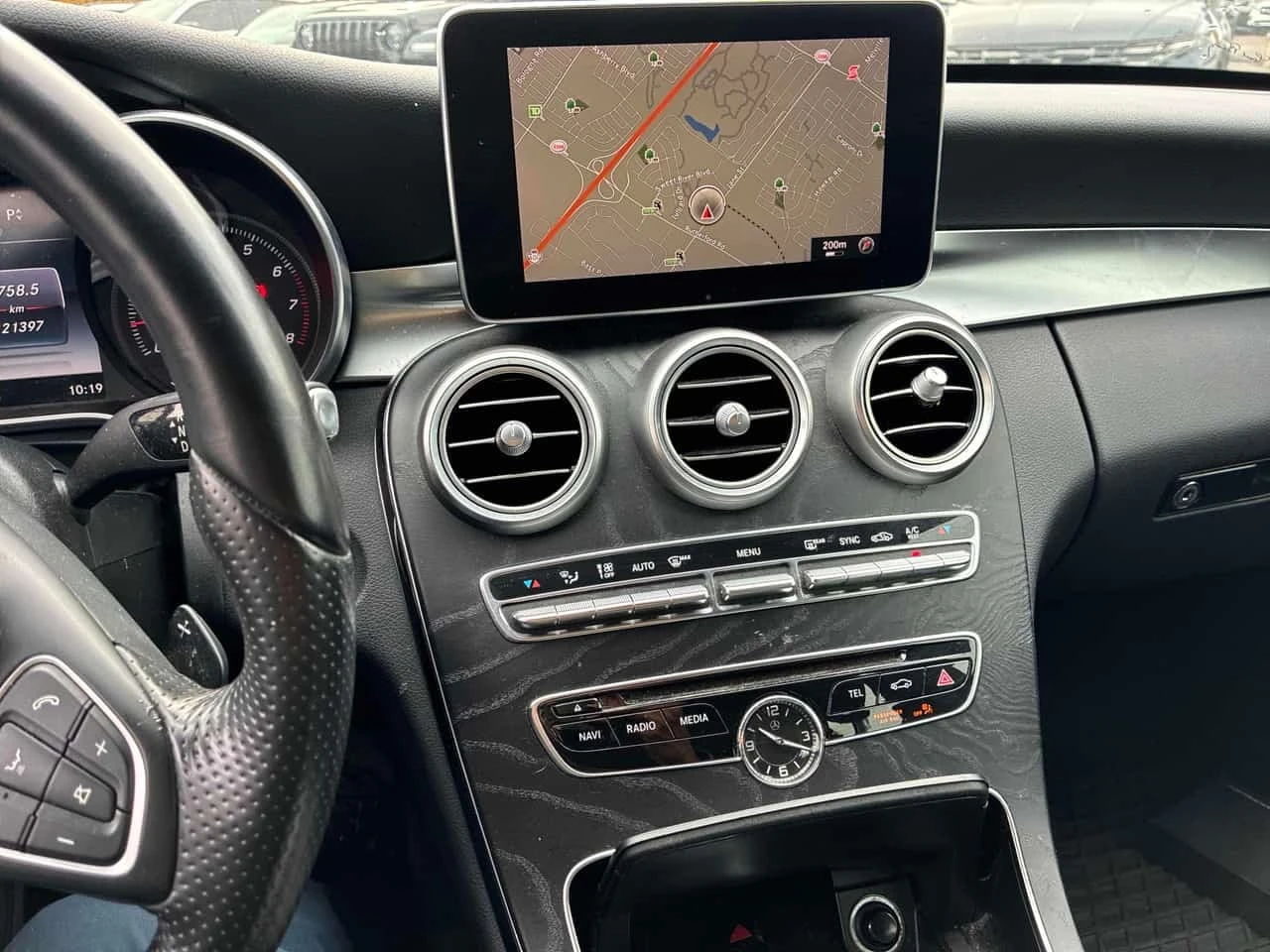 Mercedes-Benz C 300 * ГЛАВНО ПРЕДСТАВИТЕЛСТВО * 360 КАМЕРА * , снимка 9 - Автомобили и джипове - 56335065
