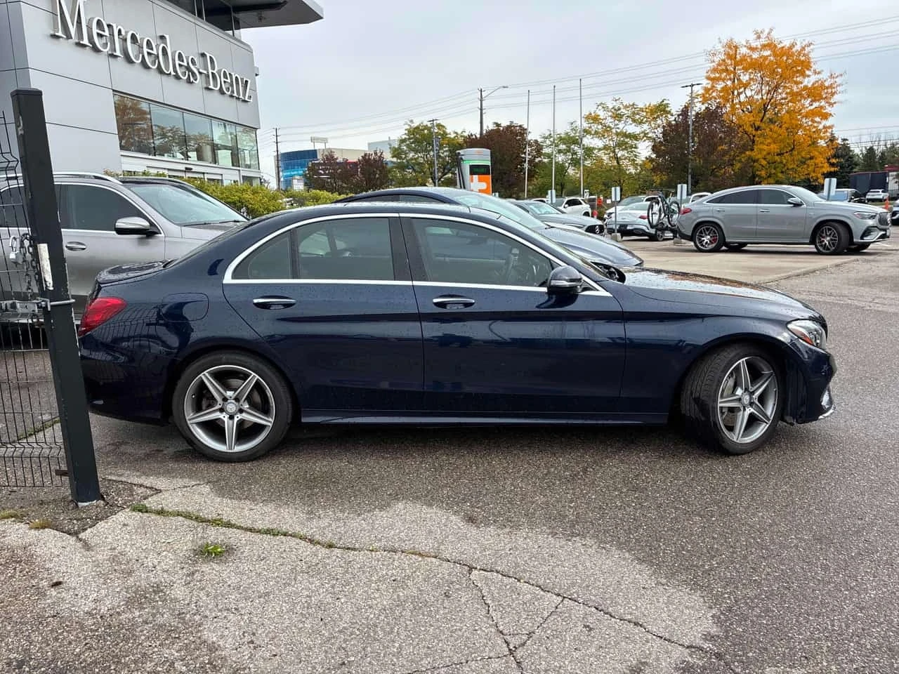 Mercedes-Benz C 300 * ГЛАВНО ПРЕДСТАВИТЕЛСТВО * 360 КАМЕРА * , снимка 4 - Автомобили и джипове - 56335065