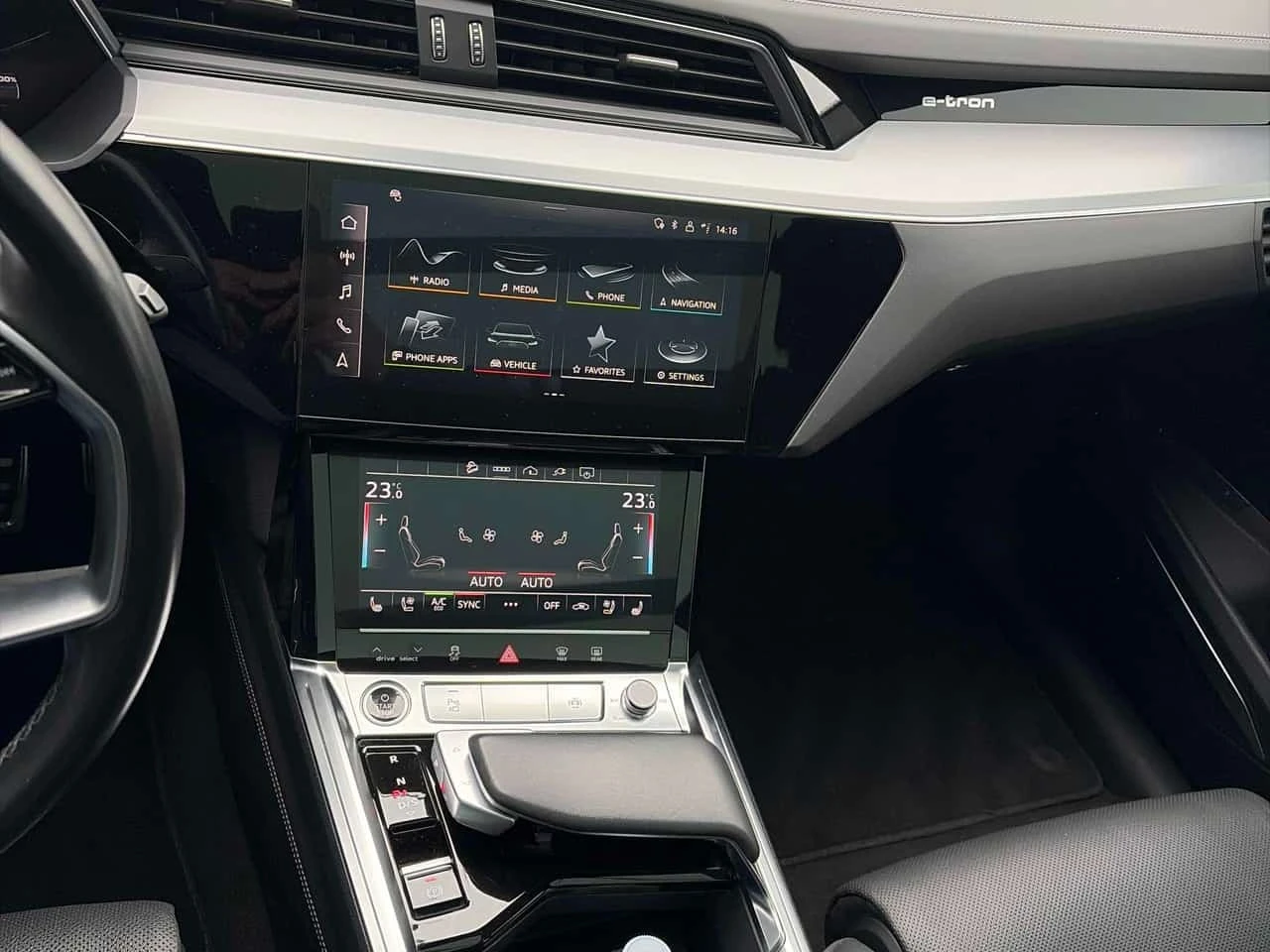 Audi E-Tron Q8 quattro | CARFAX | БЕЗ ИНЦИДЕНТИ, снимка 9 - Автомобили и джипове - 56537214