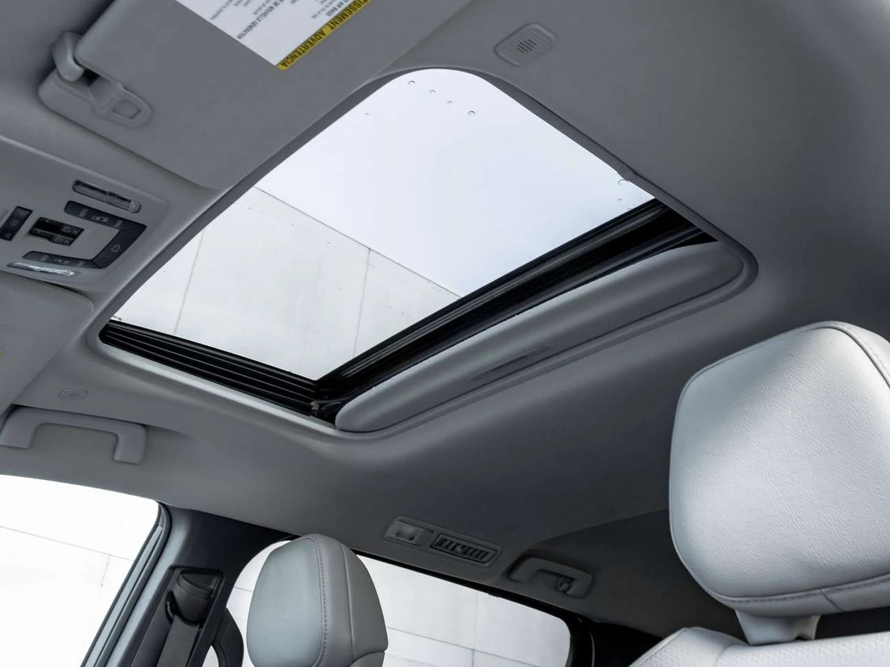 Toyota Sienna Hybrid XLE 8 Passenger | Mobile.bg � ����������� 17