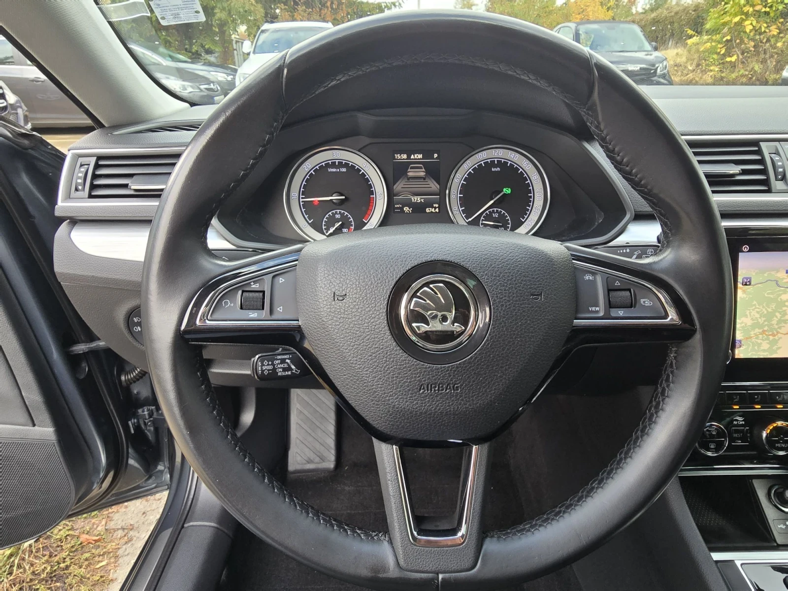 Skoda Superb 2.0TDI 150ks, снимка 7 - Автомобили и джипове - 56621033