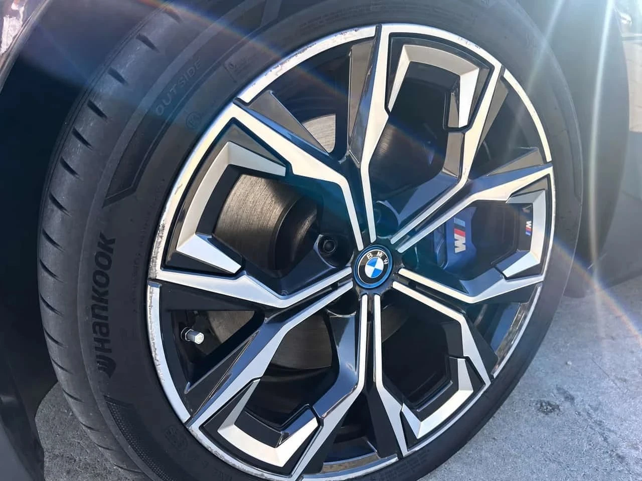 BMW i4, снимка 10 - Автомобили и джипове - 56709816