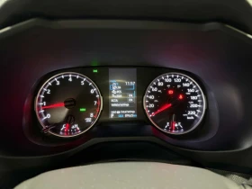 Toyota Rav4 * XLE AWD * ПОДГРЕВИ * ПАНО * KEYLESS * CARFAX, снимка 8