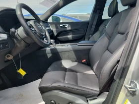 Volvo XC60 T5 MOMENTUM/AUTO PARKING/LANE DEPARTURE/KAMEPA - 43000 лв. - 14937424 | Car24.bg