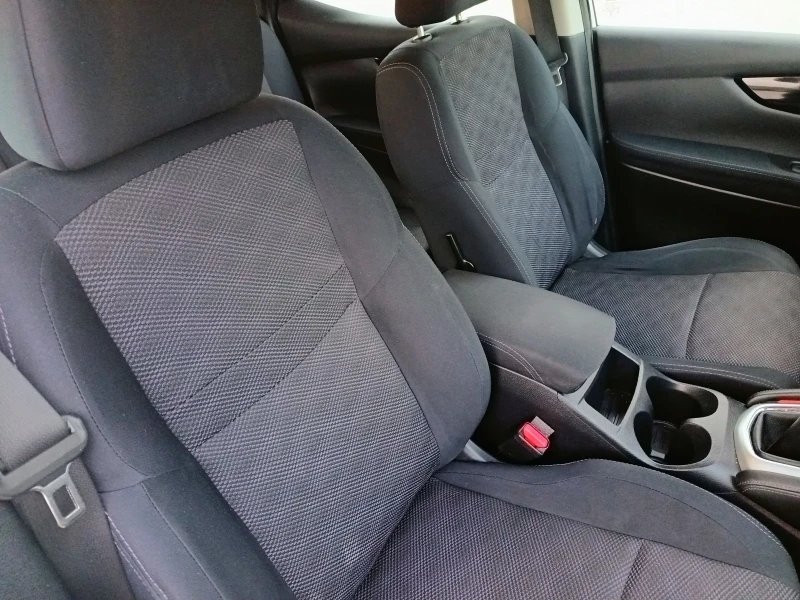 Nissan Qashqai 1.5.110 кс, снимка 16 - Автомобили и джипове - 52553951