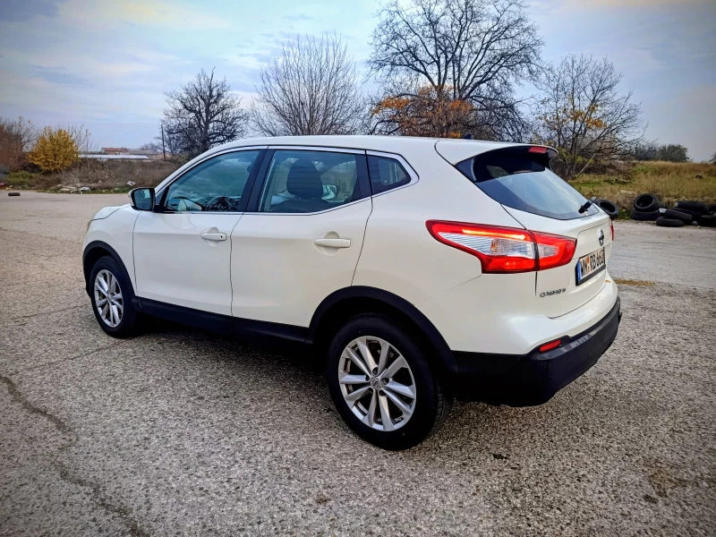 Nissan Qashqai 1.5.110 кс, снимка 7 - Автомобили и джипове - 52553951