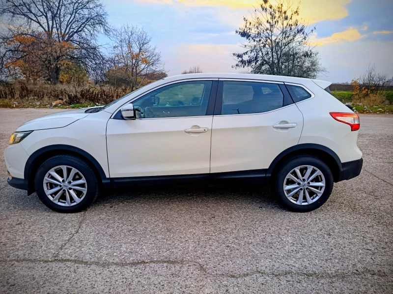 Nissan Qashqai 1.5.110 кс, снимка 5 - Автомобили и джипове - 52553951