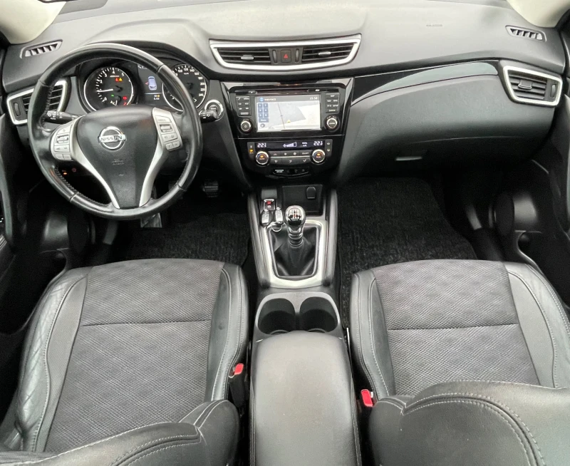 Nissan Qashqai Facelift 360 1.2i 115к.с Бензин EURO 5 , снимка 11 - Автомобили и джипове - 53186844
