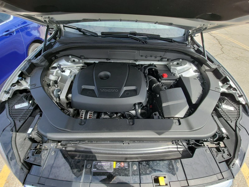 Volvo XC60 T5 MOMENTUM/AUTO PARKING/LANE DEPARTURE/KAMEPA - 43000 лв. - 14937424 | Car24.bg