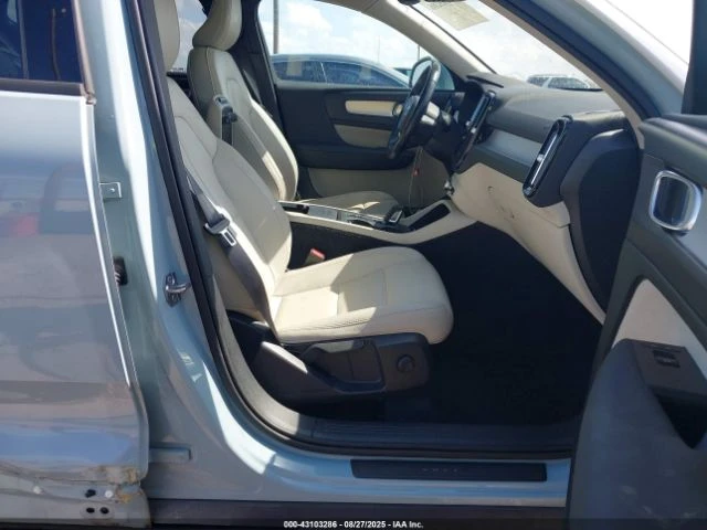 Volvo XC40 T5 MOMENTUM | Mobile.bg   13