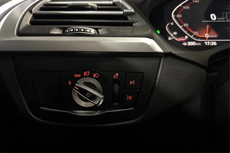 BMW X3 xDrive30i* AWD* АвтоКредит* (ЦЕНА ДО БГ)* , снимка 16 - Автомобили и джипове - 53998501