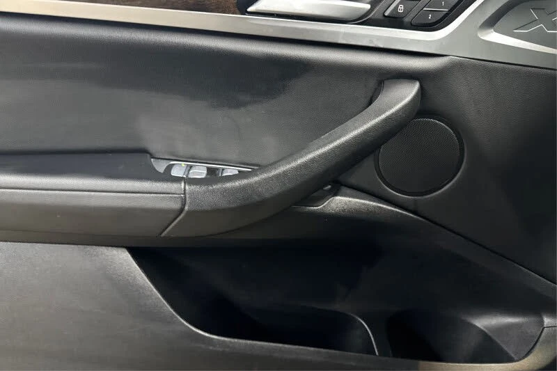 BMW X3 xDrive30i* AWD* АвтоКредит* (ЦЕНА ДО БГ)* , снимка 17 - Автомобили и джипове - 53998501