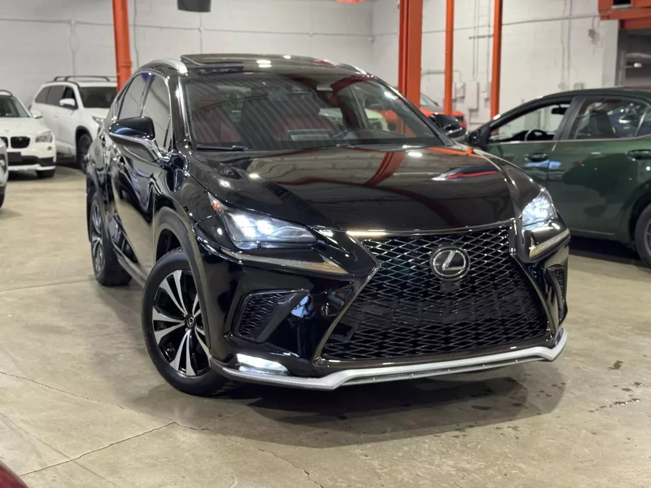 Lexus NX 300 Cruise Contr.* Leather* Roof* CarPlay*  - изображение 2