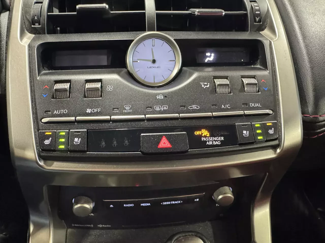 Lexus NX 300 Cruise Contr.* Leather* Roof* CarPlay*  - изображение 9
