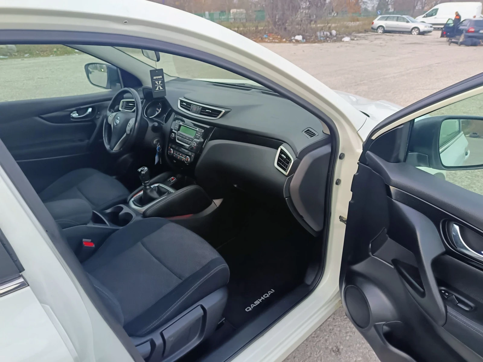 Nissan Qashqai 1.5.110 �� | Mobile.bg � ����������� 13