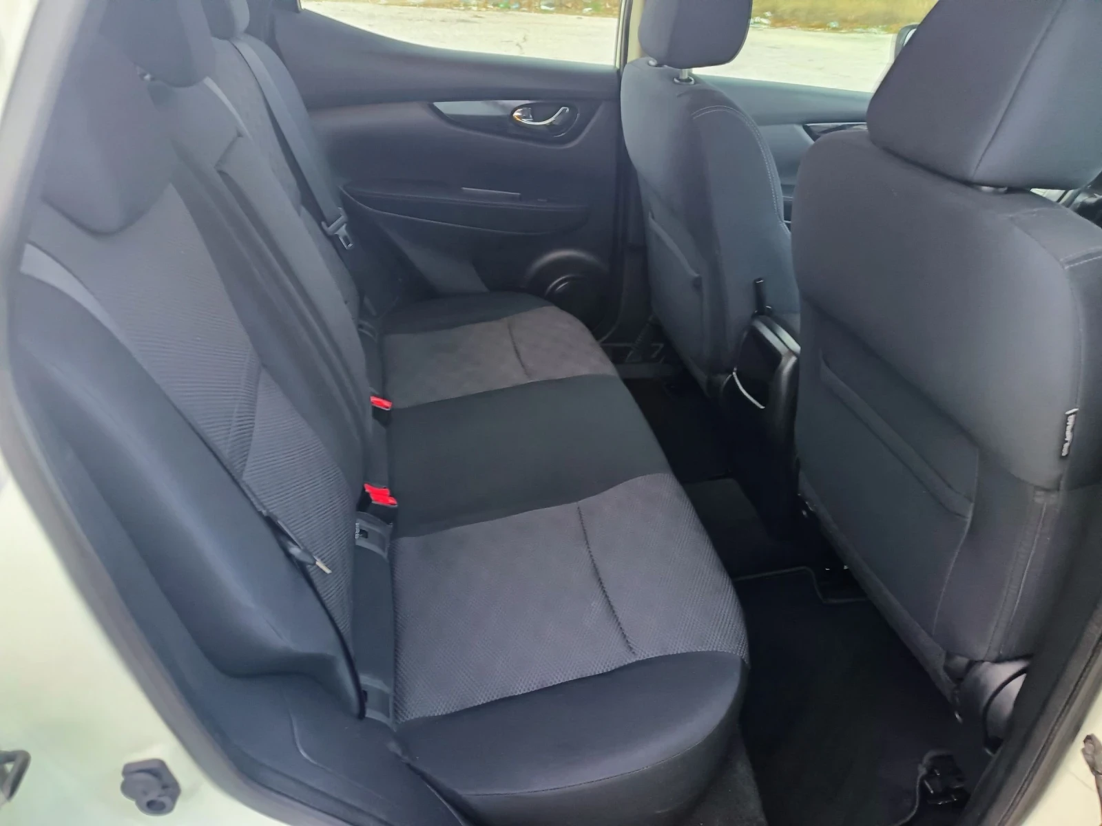 Nissan Qashqai 1.5.110 �� | Mobile.bg � ����������� 17