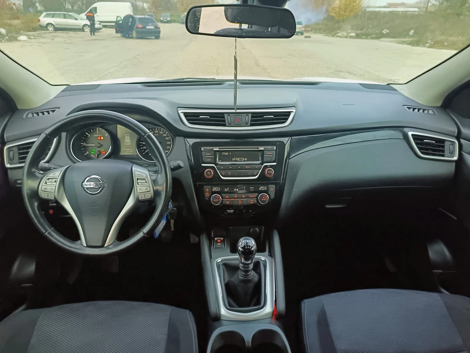 Nissan Qashqai 1.5.110 �� | Mobile.bg � ����������� 12