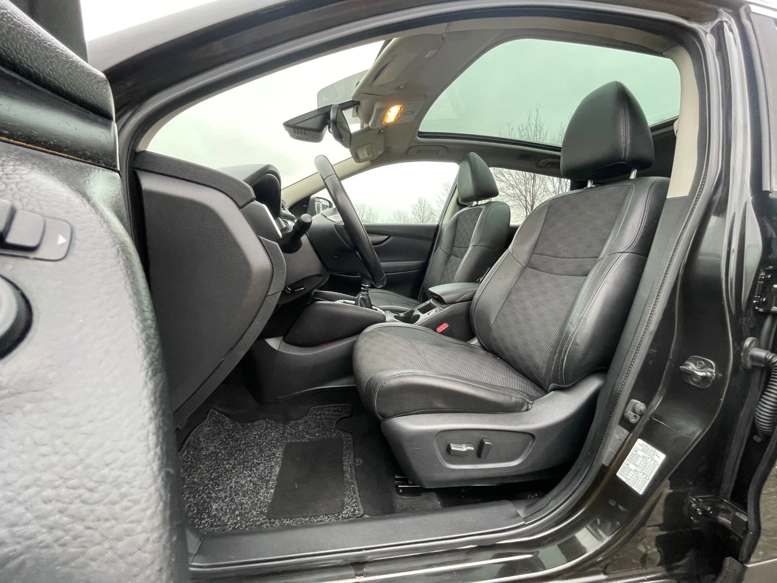 Nissan Qashqai Facelift 360 1.2i 115�.� ������ EURO 5  | Mobile.bg � ����������� 9