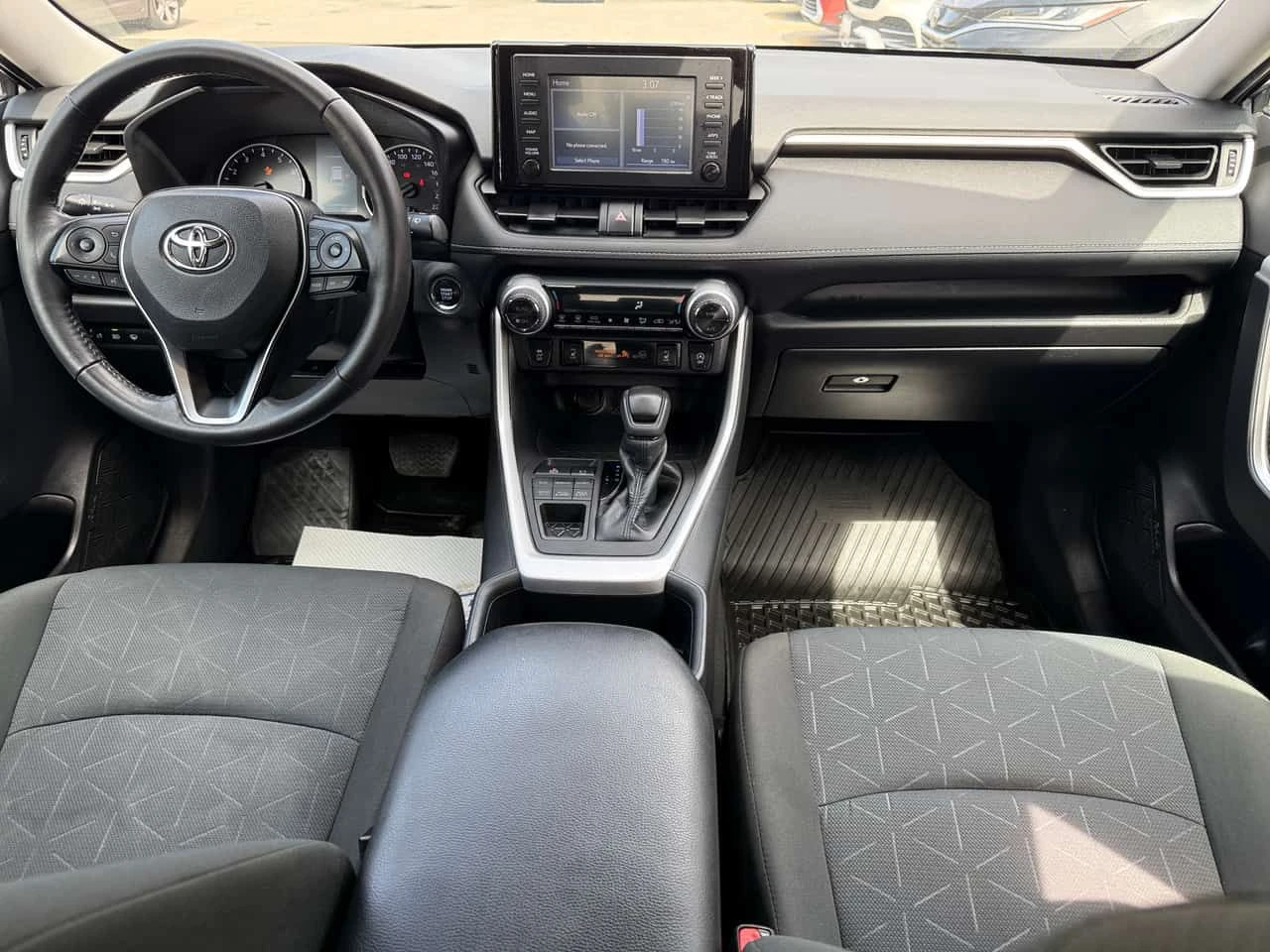 Toyota Rav4 * XLE AWD * ПОДГРЕВИ * ПАНО * KEYLESS * CARFAX, снимка 9 - Автомобили и джипове - 54794476