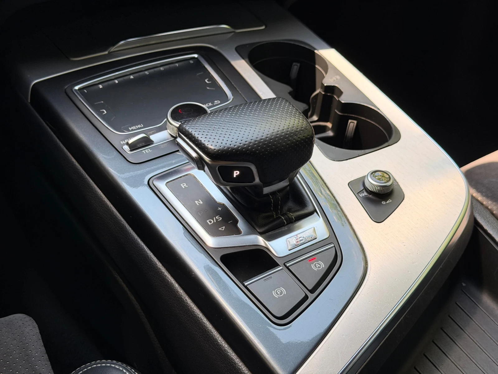 Audi Q7 3.0TDI, снимка 14 - Автомобили и джипове - 54884870