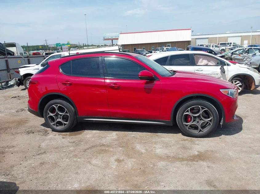 Alfa Romeo Stelvio 2.0l Sport Awd, снимка 13 - Автомобили и джипове - 55591543