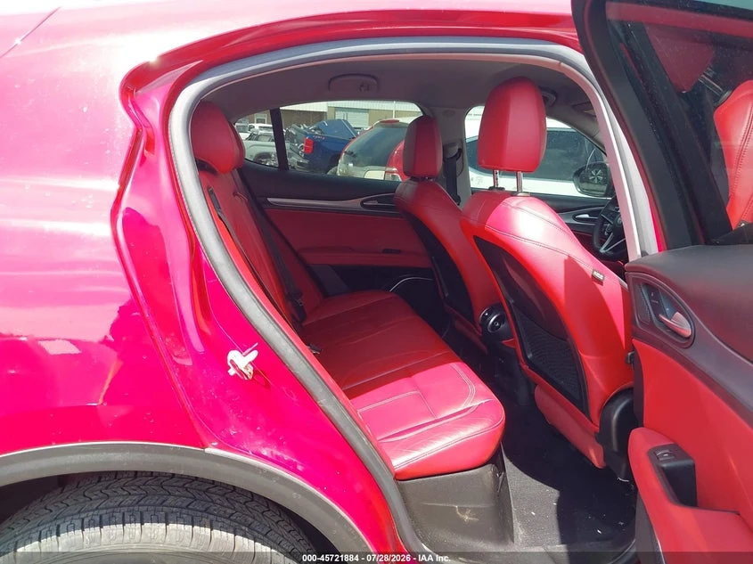 Alfa Romeo Stelvio 2.0l Sport Awd, снимка 8 - Автомобили и джипове - 55591543