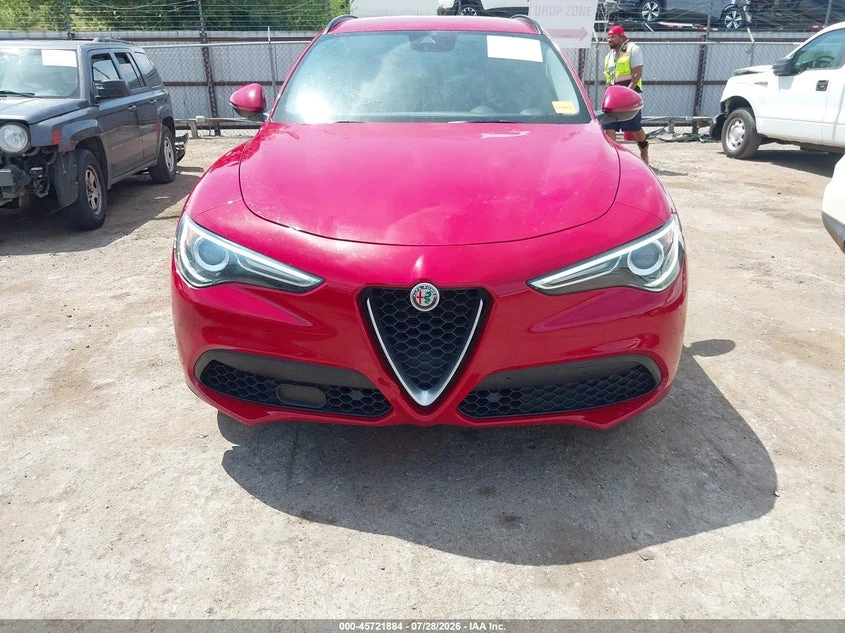 Alfa Romeo Stelvio 2.0l Sport Awd, снимка 12 - Автомобили и джипове - 55591543