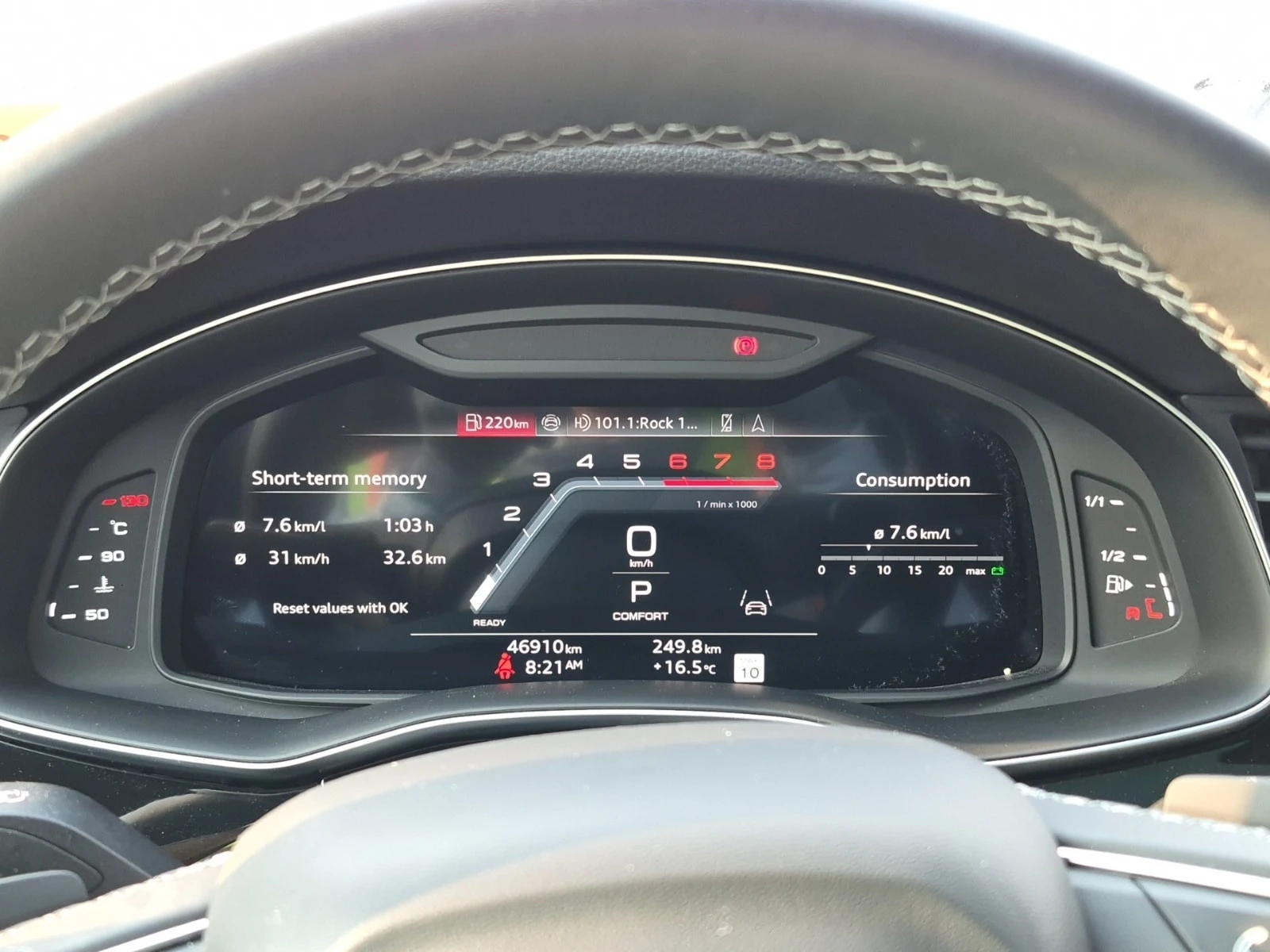 Audi Q8  PROGRESSIV / 360 / ОБДУХВАНЕ / ПАНОРАМА , снимка 9 - Автомобили и джипове - 56080363