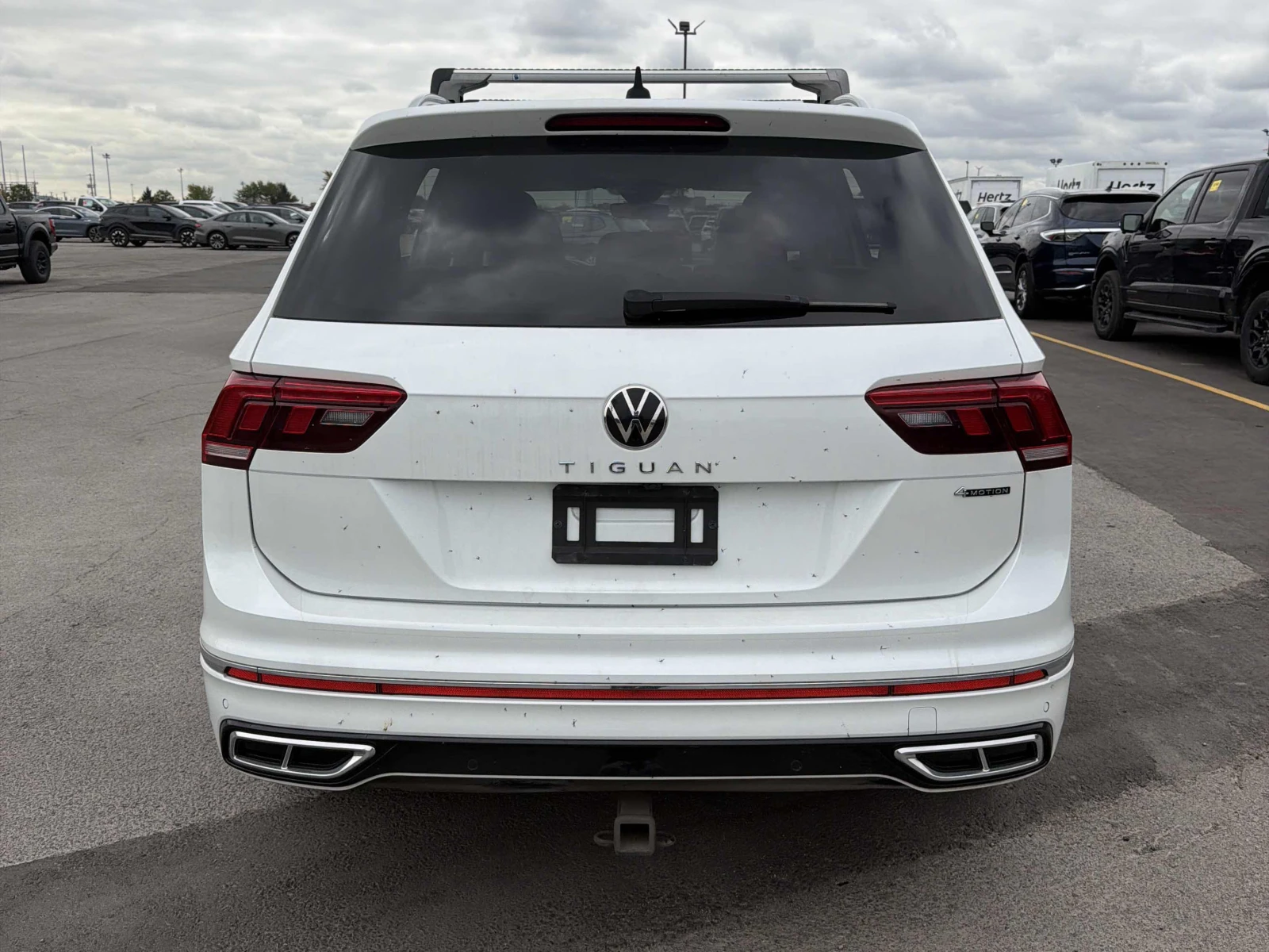 VW Tiguan Highline R-Line, снимка 4 - Автомобили и джипове - 56275161