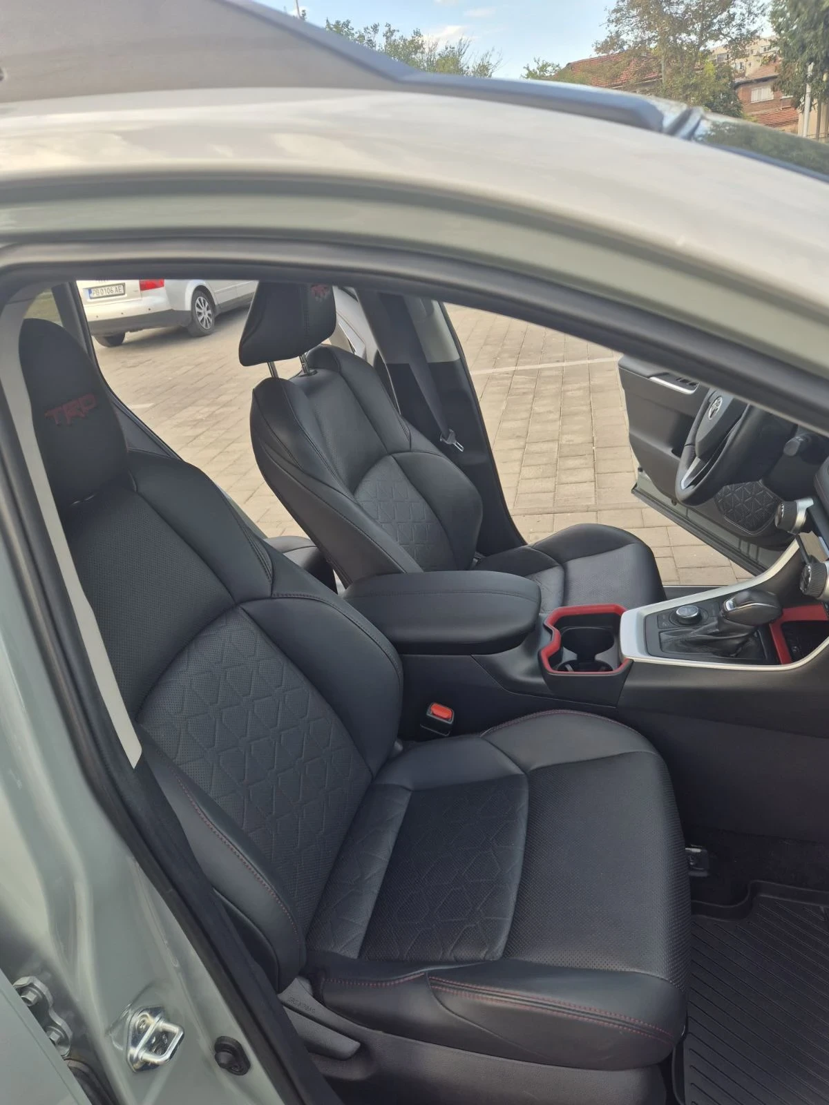 Toyota Rav4 TRD Off-Road 2.5 AWD / JBL / Lunar Rock / 203 �.�. | Mobile.bg � ����������� 13