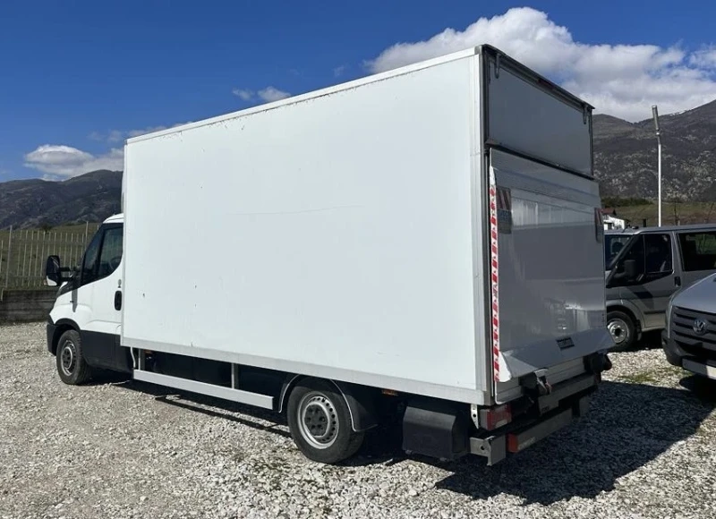 Iveco Daily, снимка 5 - Бусове и автобуси - 45092175