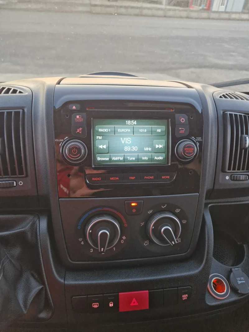 Citroen Jumper L2H2 средна база 2.2-150к.с, снимка 12 - Бусове и автобуси - 51016335