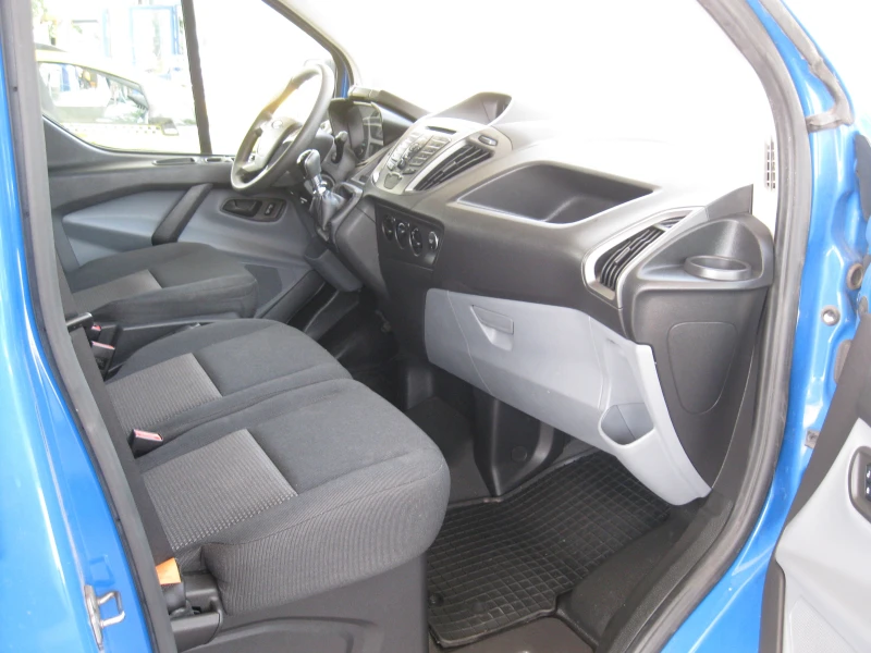 Ford Transit Custom Long, снимка 12 - Бусове и автобуси - 51542290