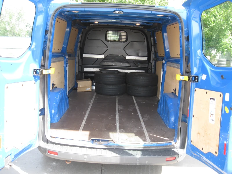 Ford Transit Custom Long, снимка 15 - Бусове и автобуси - 51542290