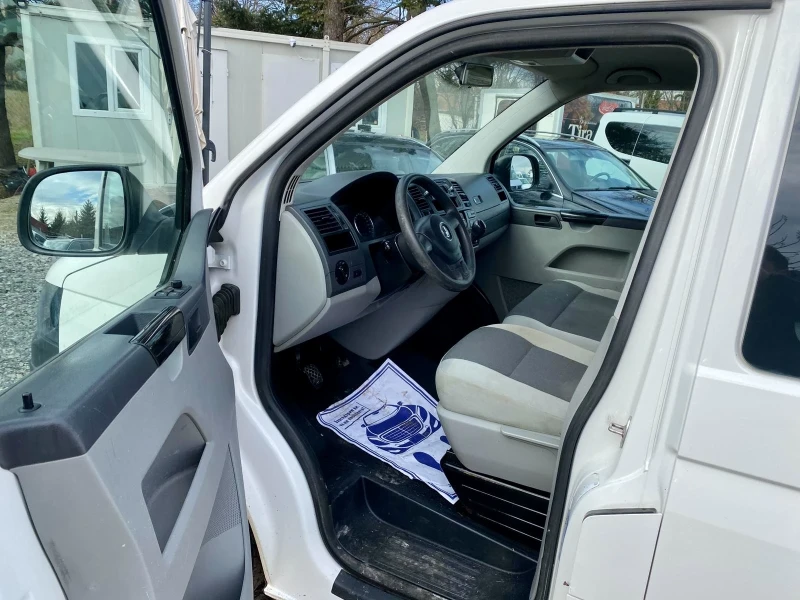 VW Transporter 2, 0 TDI Климатик  5+ 1 места , снимка 12 - Бусове и автобуси - 53121312