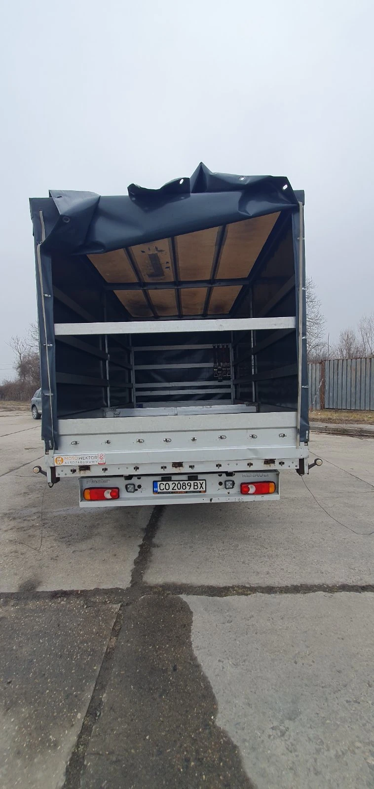 Renault Master, снимка 4 - Бусове и автобуси - 49343437