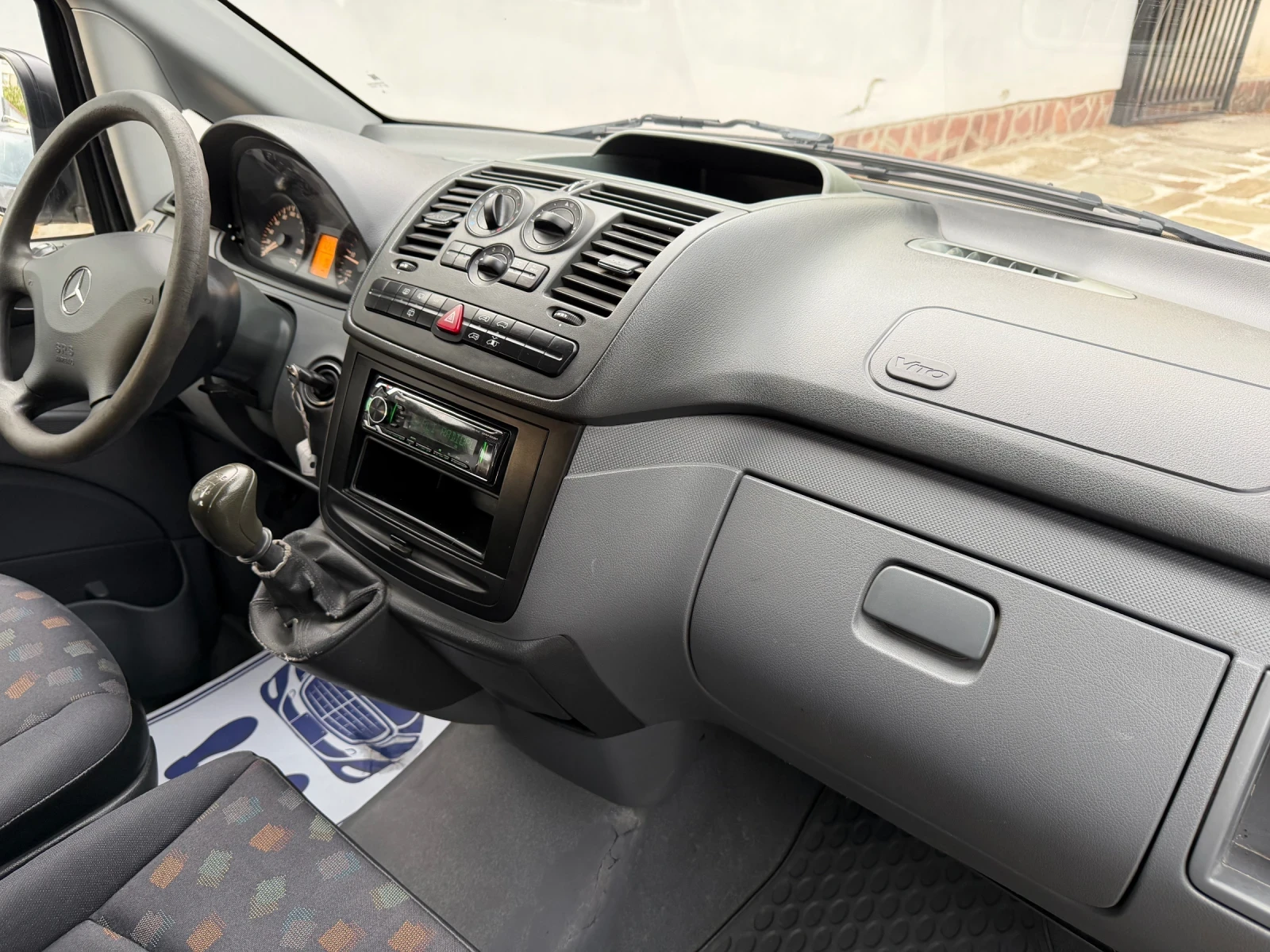Mercedes-Benz Vito, снимка 11 - Бусове и автобуси - 55796183