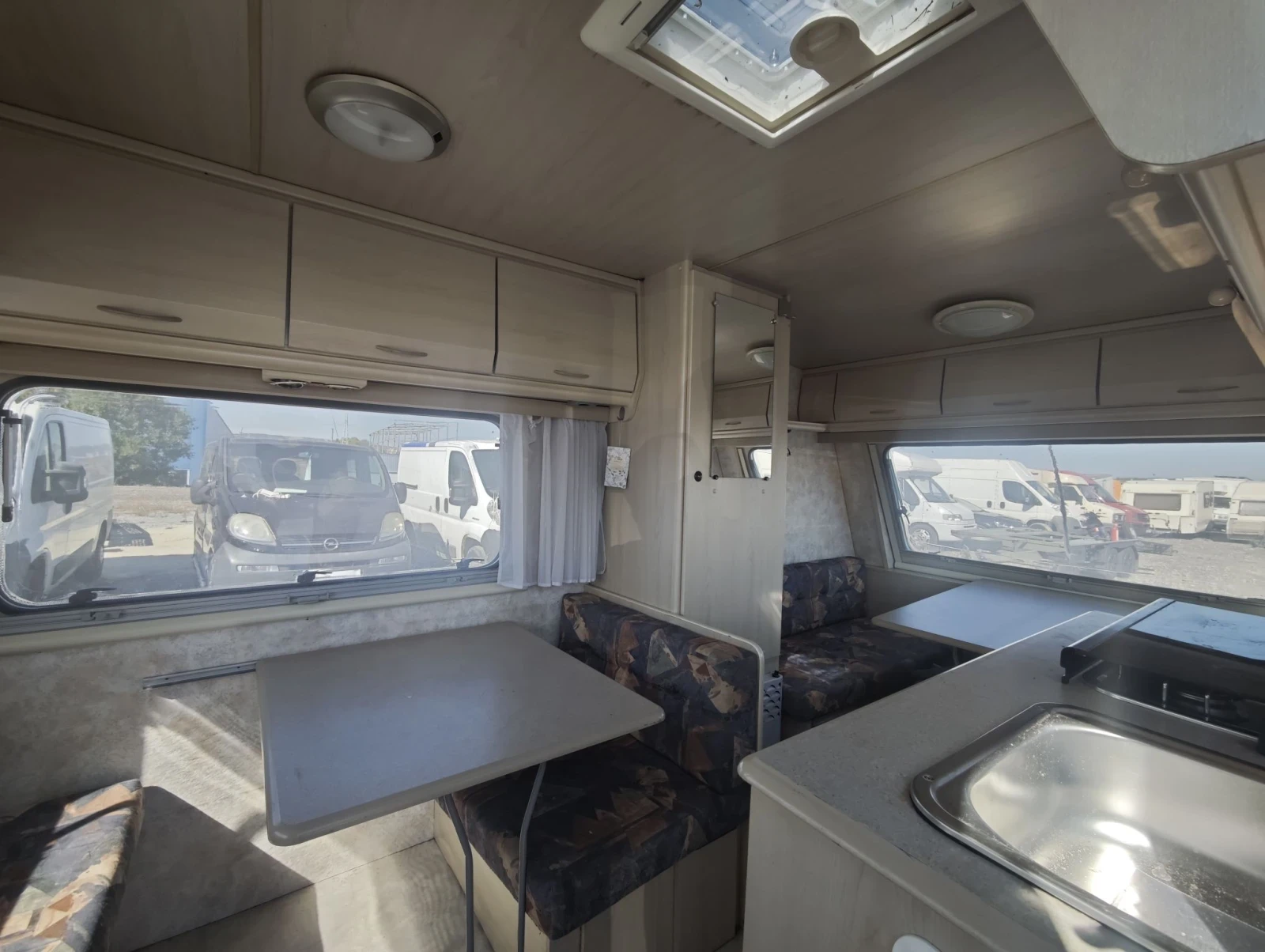 Каравана Caravelair, снимка 14 - Каравани и кемпери - 56328900