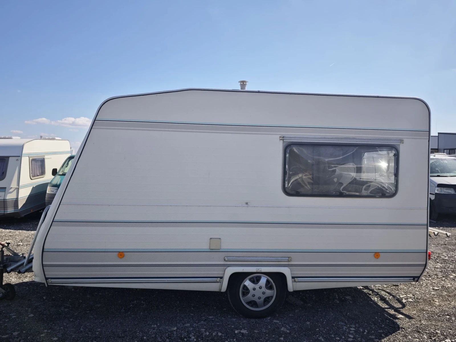 Каравана Caravelair, снимка 5 - Каравани и кемпери - 56328900