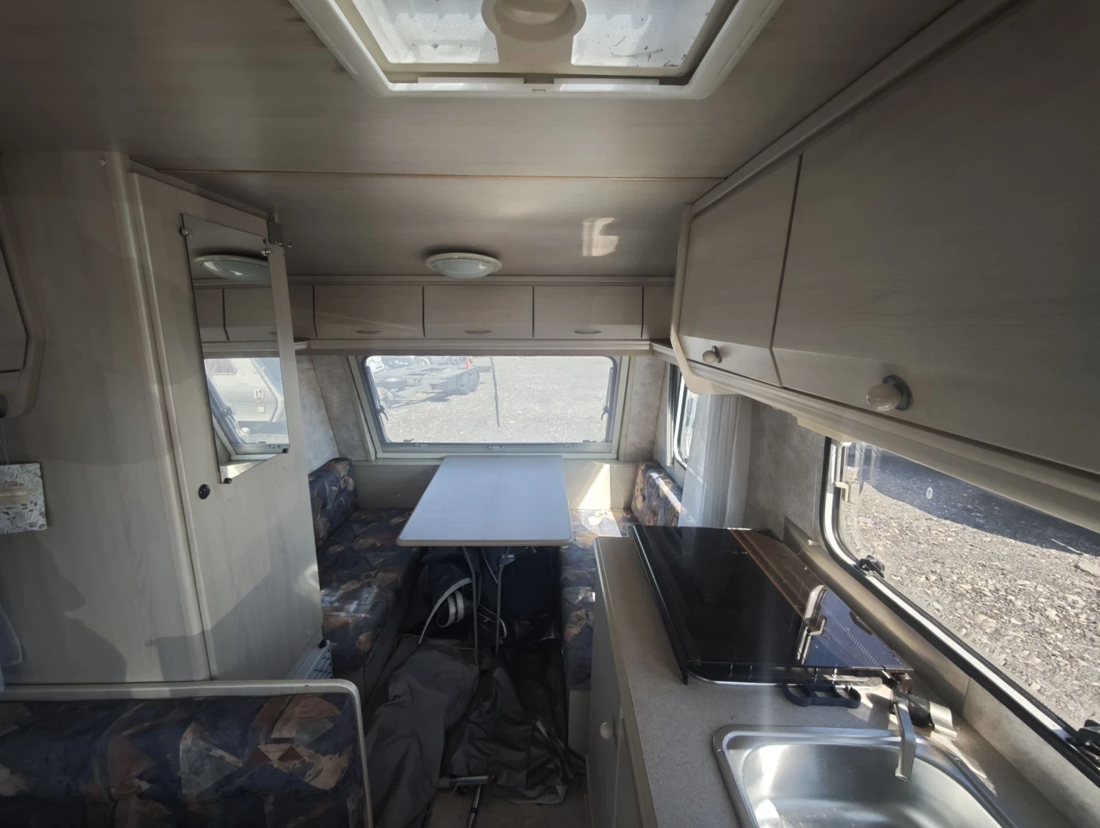 Каравана Caravelair, снимка 9 - Каравани и кемпери - 56328900