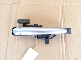 Дръжка врата задна дясна Рено Лагуна сива (1)