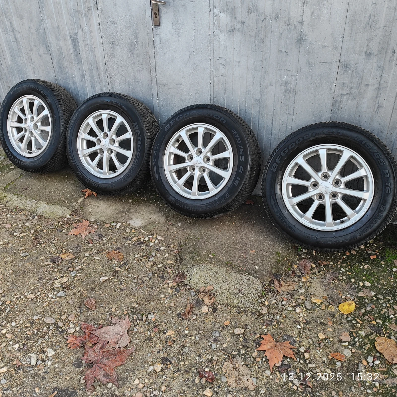 ���� � ������ 215/65R16 �� Mitsubishi | Mobile.bg � ����������� 1