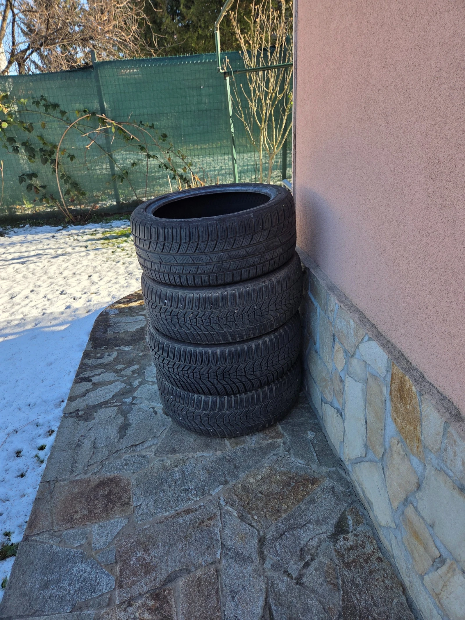 ���� 215/50R18 | Mobile.bg � ����������� 2
