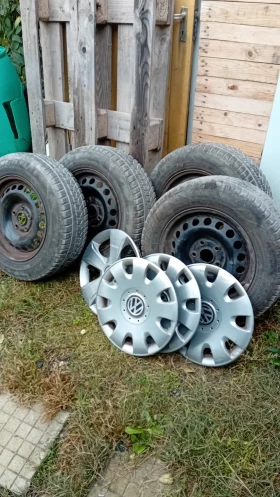 Гуми с джанти Sunny 195/65R15, снимка 1 - Гуми и джанти - 49540501